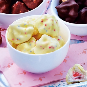 12 Rochers glacés Saveur fraise/bonbon 12 Rochers glacés Saveur fraise/bonbon
