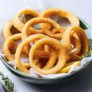 Onion rings panés et croustillants