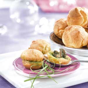 12 Petits choux aux escargots de Bourgogne 12 Petits choux aux escargots de Bourgogne