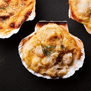 1 Coquille St-Jacques Normandie, sauce champagne