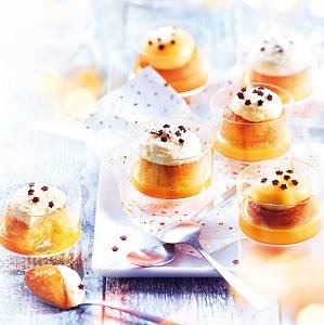 6 Mini babas au rhum* 6 Mini babas au rhum*