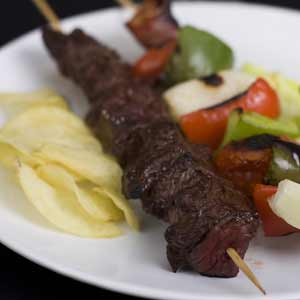 6 Brochettes de cheval marinées avec merguez 6 Brochettes de cheval marinées avec merguez